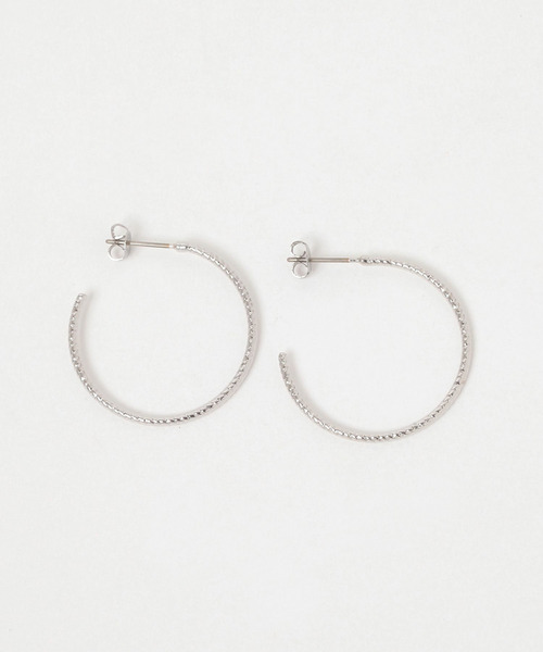 キラキラフープピアス